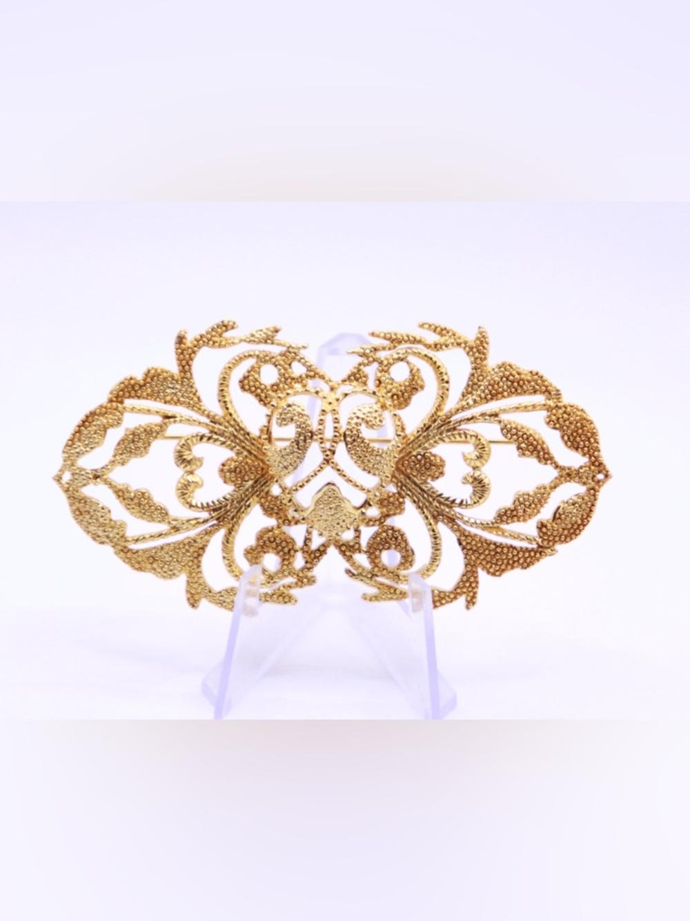 Lovely Victoria Revival Golden Heart Brooch in Nurse's Buckle Design 3.5" Wide